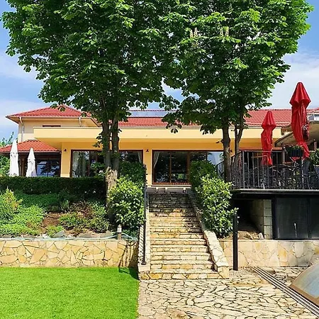 Mlyn & Wellness Üdülőközpont 3*